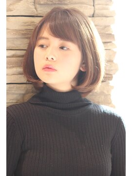 レウナ 外苑前(Reuna) 【３０代・４０代・５０代】毛先ワンカールボブ