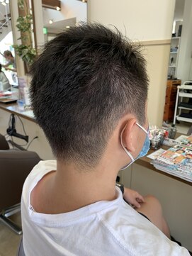コアフィールフィス(COIFFURE fils) 《見附　今町》メンズ　ビジネスヘア