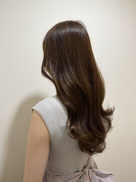 シェノン 西梅田(CHAINON) グレーベージュ/レイヤーロング/黒髪/前髪パーマ