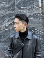 ノーム(norm) 大人のメンズヘア刈り上げアップバングセンターパート