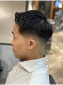 スーツ短髪ツーブロックアップバングメンズ梅田理容室