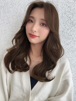 ソヨン 金山店(SOYON)&nbsp;波巻き/小顔/レイヤーカット/かきあげバング/黒髪/ネビージュ