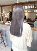 グレージュ × ロング