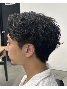 フイ 新宿3丁目(Hui) スパイキーショート/シャドウパーマ/韓国マッシュ/men's