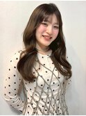 ベージュ 透明感カラー 韓国風くびれヘア 顔周りカット 20代