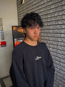 ウム(UMM) シャドウパーマ
