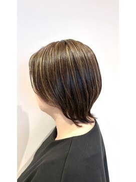 ロッカ(ROCCA) 脱白髪染め×白髪ぼかしハイライト×名東区×守山区
