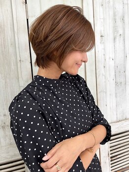 コージーエクラート 仙台店(Cozy.ECLART)の写真/明るめの色味/透明感のあるカラー/白髪を活かした人気の白髪ぼかしも、理想に合わせてご提案♪[仙台駅]