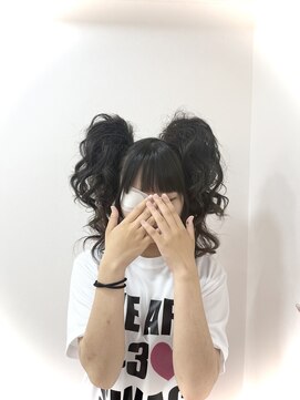 ルート(Ru-t) 盛り髪ツインテール