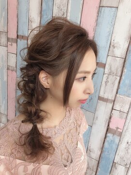 ヘアーメイクサロン リュクス(Hair make salon LUXE) サイド編みおろし