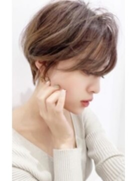 カリン 町田店(carin) ショートボブ☆ 耳かけショートボブ