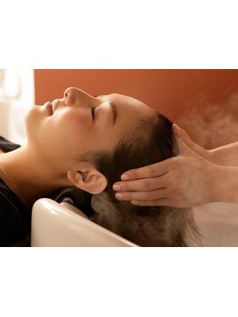 <oggiotto>使用・仕上げのトリートメントでうる艶美髪.*ヘッドスパで夢心地◎[髪質改善/ハイライト]