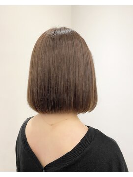リリアーナ(LILIANA) 【LILIANA】ぱっつんボブとツヤ髪ブラウン♪