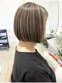 白髪ぼかしハイライト/ボブ
