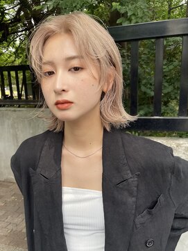 サンク 原宿 表参道(cinq) 外国人のような透明感が人気のブロンドベージュカラー