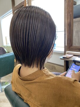 エルア 辻堂(LR.) 大人ハイライト/シークレットハイライト/抜け感ベージュショート