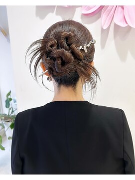 ブリエ(briller) MANAMI/カチモリヘア/アップ/シルバー