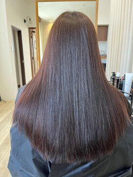 ミラ(MIRA) ツヤ髪ロング