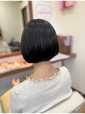 ショートボブ