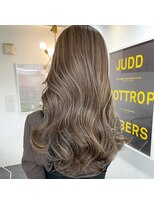 アディション 新宿(ADITION) 【韓国】艶感ハイライトミルクティーグレージュレイヤーカット