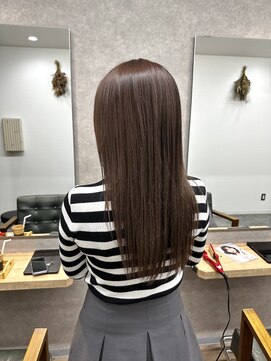 リベストバイジェービー 稲毛(li best. byjb) ホワイトグレージュ/チェリーブラウン/ミニウルフ[稲毛/稲毛駅]