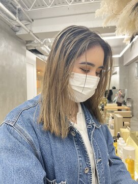 イェン(YEN.) ぱっつんセミディ×グラデーションカラー