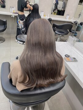 ロンドクロエ 横浜(Lond Chloe) 【 限定 カトウ ヒュウガ指名 】アッシュグレージュ♪