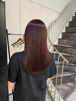 アトレ 福岡大名店(attrait)&nbsp;ロングヘアをピンクに染めて、透明感のある仕上がり