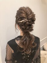 ネオリーブギンザ 銀座店(Neolive GINZA)&nbsp;ローポニーテール