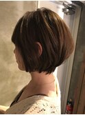 ショートボブ