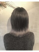 ベイス 池袋(BASE)&nbsp;ホワイトグラデーションカラー