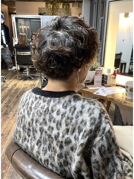 ヘアアンドメイク エジェリ(hair&make egerie) メンズ刈り上げマッシュ・アンニュイパーマ