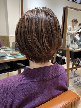 ネオリーブエム(Neolive em;) 首の綺麗に見えるショートスタイル☆