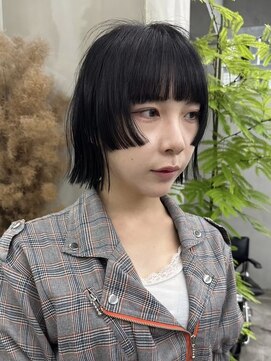 ギークス(GEEKS) 【GEEKS渋谷】デザインボブ/モノトーングレージュ/透明感/モード