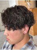 波巻きパーマセンターパートツイストスパイラルパーマ刈り上げ