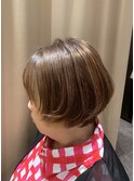 ショートボブ