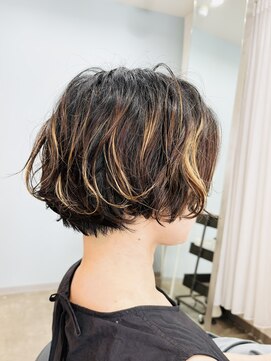 コル(Cor) ミニボブパーマ