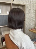 外ハネショートボブグレーアッシュカラー