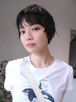 トゥナ 六角(Tuna) 癖毛風パーマショート