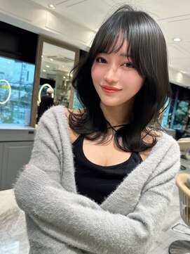 ロンド ジュルード 名古屋(Lond jeloud) 大人気のくびれレイヤー