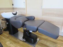 フルフラットシャンプー台◎首や腰に負担なくゆったり癒しの時間