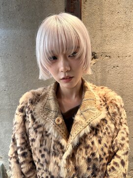 リリック(LYLICK) ホワイトカラー