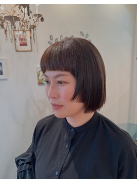 ルッツ(Lutz. hair design) 12/28 顔周りを可愛く！ぱっつんボブ《後藤美樹》