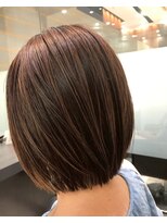 ファムバイアヴァンス(Femme by AVANCE.)&nbsp;ショートボブ×ハイライト