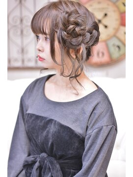 メイズ(MAZE) ミディアムの編みこみツインテール【メイズ東中野・鍛原志行】