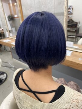 ユッカ エルア 武庫之荘南口(YUCCA elua) 【elua 長田】大人かわいいマッシュショートボブ☆ブルー