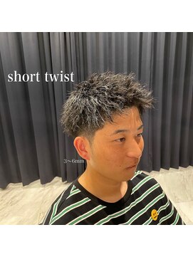 hair salon 華化 short twist