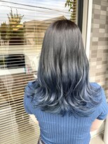 グランウェイ(GRUNWAY)&nbsp;ネイビーブルー×レイヤースタイル