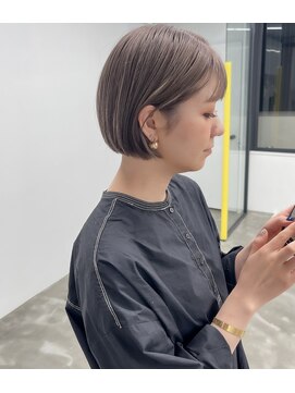 ノード(NODO) ミニボブ+ミルクティベージュ