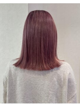 リア(Lia by KENJE) 淡めピンクベージュカラー♪